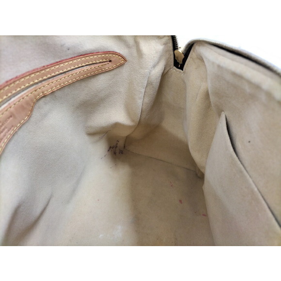 Louis Vuitton Retiro PM Monogram Shoulder Bag - Picture 8 of 10